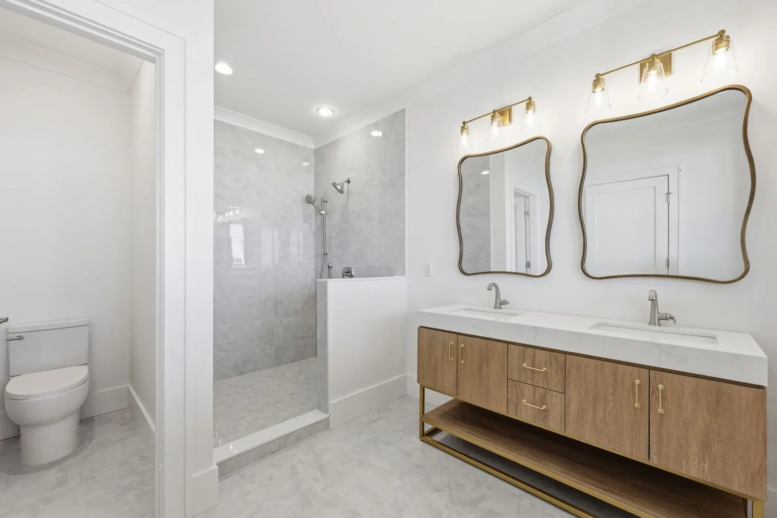Bath with double vanity and walk-in shower